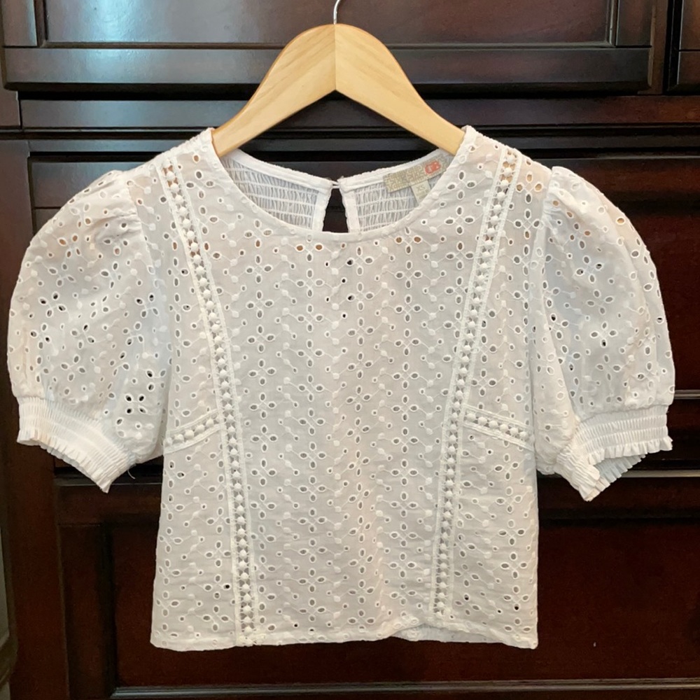 Gianni Bini white eyelet puff sleeve top XS